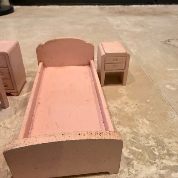 Vintage Strombecker Bedroom Dollhouse Furniture Pink 6 Pieces